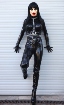 RUBBER QUEEN
