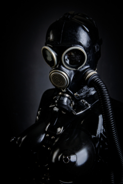 GAS MASKS LOVE