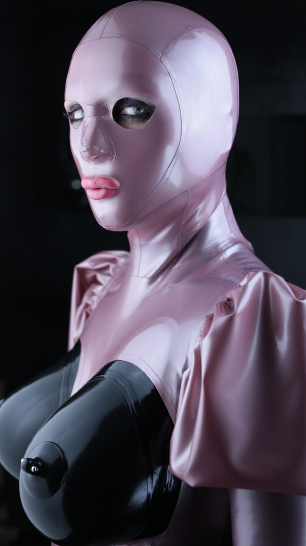 Rosé Vabene“ – Latex-Unikat mit Glanz & Charakter Größe S von Bea Miersch - Oberteil mit Maske und Big Boobs Body – Bild 5